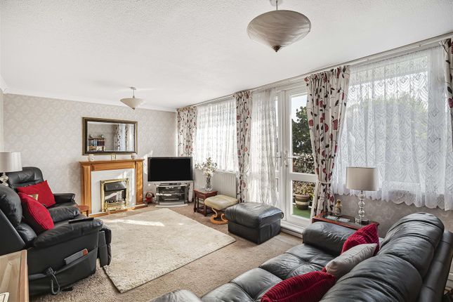 Cressingham Grove, Sutton 3 bed maisonette for sale