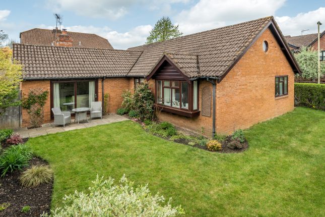 Old Cottage Close, West Wellow... 3 bed bungalow for sale