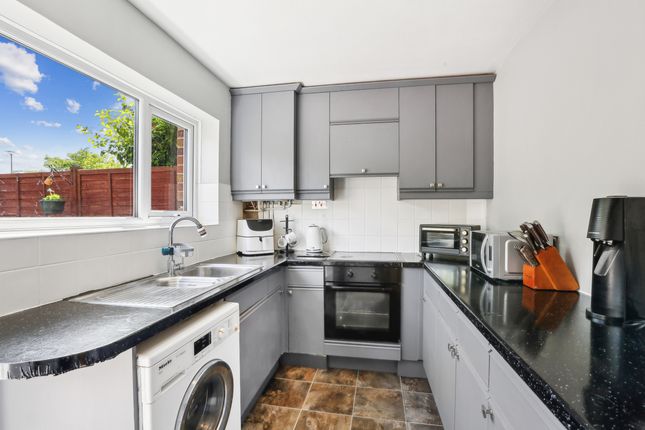Shakespeare Road, Hanwell, W7 3 bed terraced house for sale