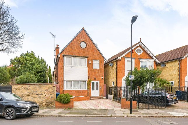 St Dunstans Avenue, Acton, London, W3 4 bed semi
