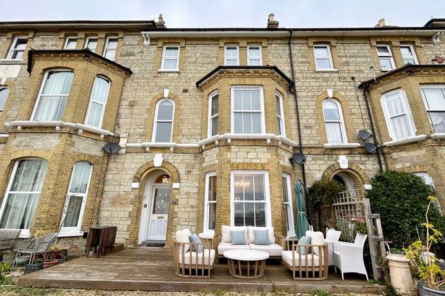 6 bed end terrace house
