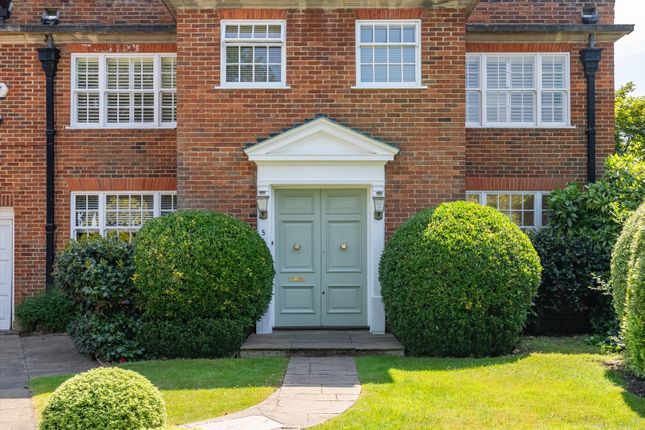 Castle Close, Wimbledon, London, SW19 5 bed detached house for sale