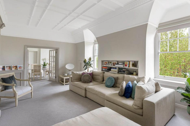 3 bed flat