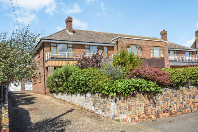 3 bedroom flat for sale