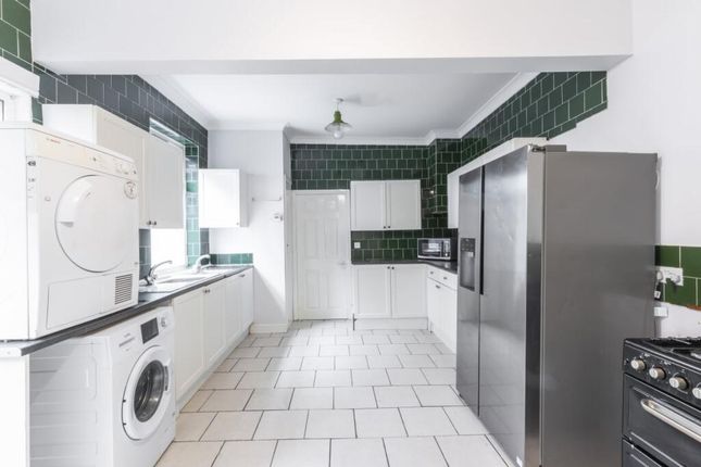 7 bed terraced house