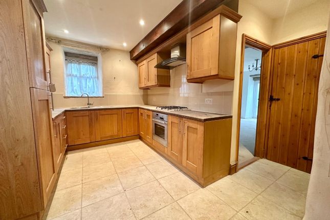Keighley Road, Colne 2 bed cottage for sale