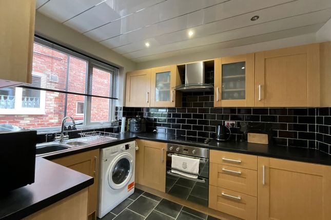 Ecgfrid Terrace, Jarrow, Tyne and... 3 bed semi