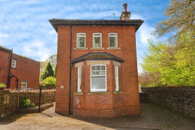 2 bedroom detached house for sale
