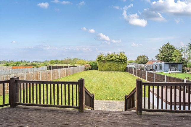 Ouseley Road, Wraysbury TW19 6 bed detached house for sale