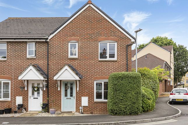 Mustang Way, Swindon, SN5 2 bed end of terrace house for sale