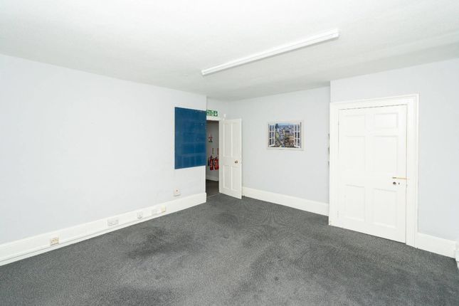 3 bed terraced house