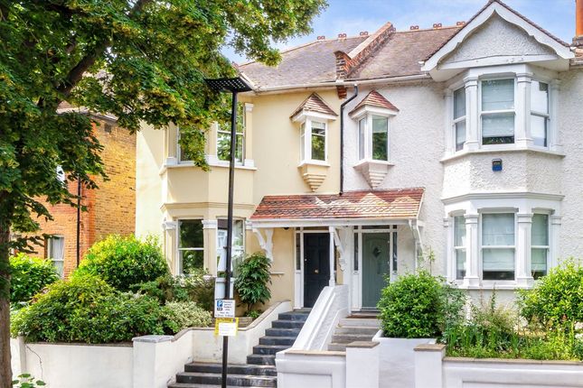 College Road, Isleworth TW7 3 bed semi