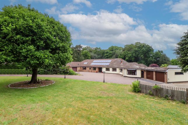 Cove Road, Fleet GU51 6 bed detached house for sale