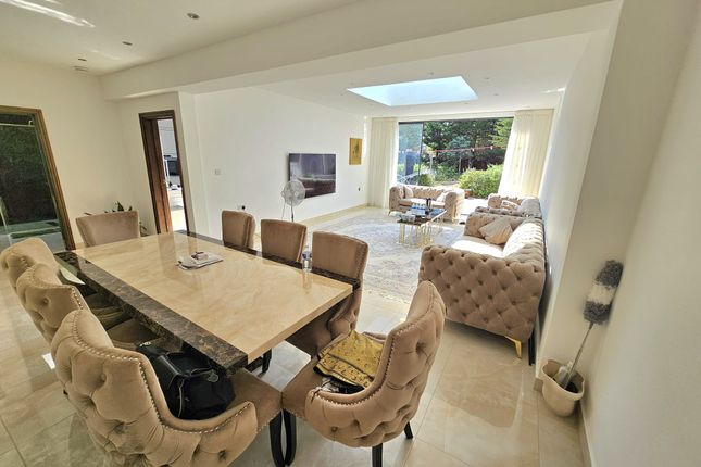 5 bed semi-detached house