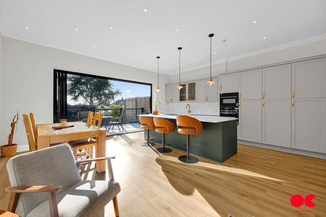 Princes Road, Romford RM1 3 bed detached house for sale
