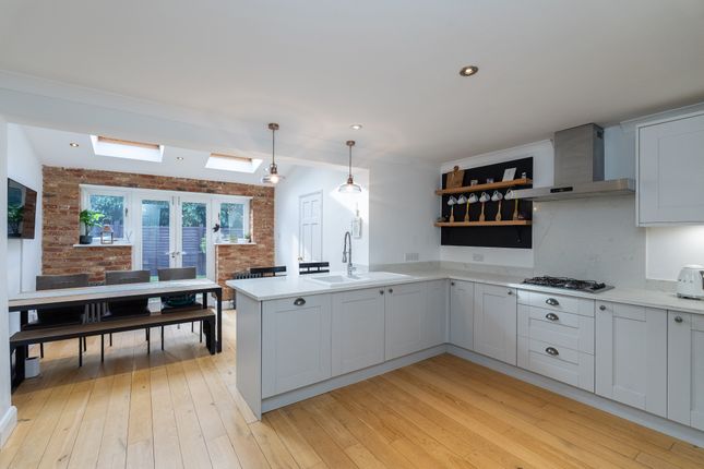 Ansell Road, Dorking 2 bed terraced house for sale