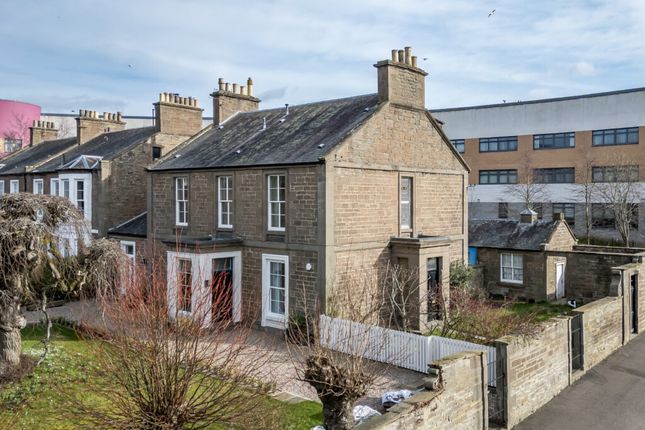 4 bedroom maisonette for sale
