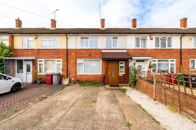 Doddsfield Road, Slough, SL2 2 bed terraced house for sale