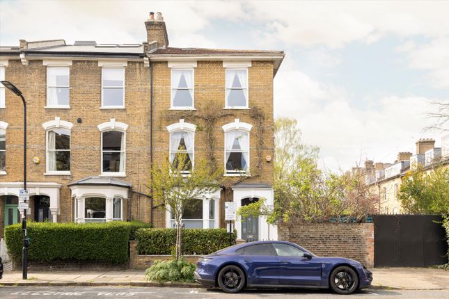 Kings Crescent, London, N4 5 bed terraced house for sale