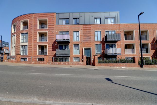 2 bed flat