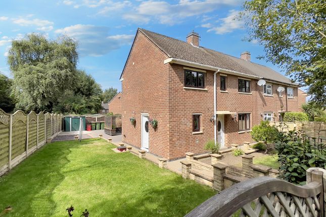 Bradgate Drive, Coalville, LE67 3 bed semi