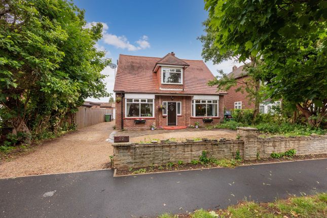 Harcourt Road, Dorney Reach SL6 5 bed detached house for sale