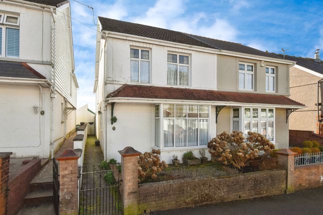 4 bedroom semi-detached house for sale