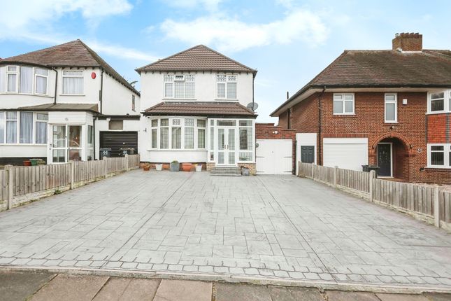 3 bed detached house