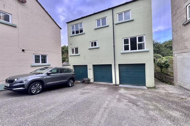 3 bed detached house