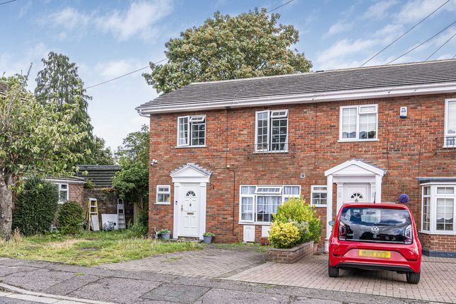 Catherines Close, London, UB7 6 bed end of terrace house for sale