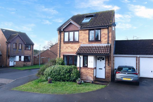 4 bedroom link detached house for sale