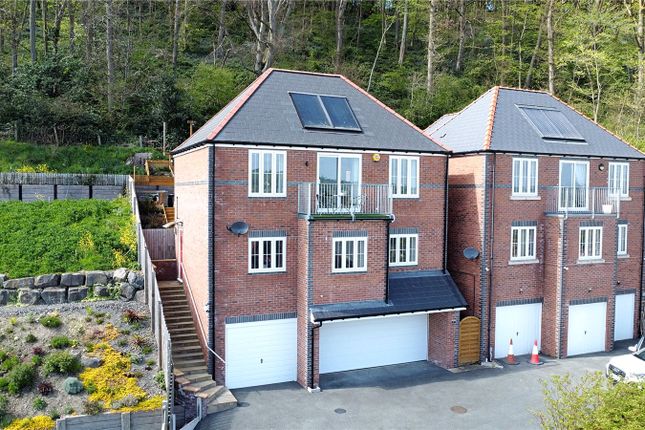 Hendidley Way, Newtown, Powys, SY16 4 bed detached house for sale