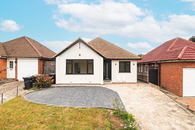 Robert Avenue, St Albans, AL1 3 bed bungalow for sale