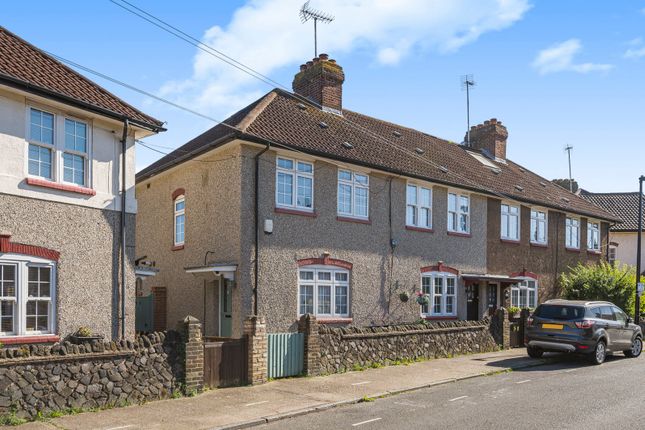 Hesperus Crescent, London 2 bed end of terrace house for sale
