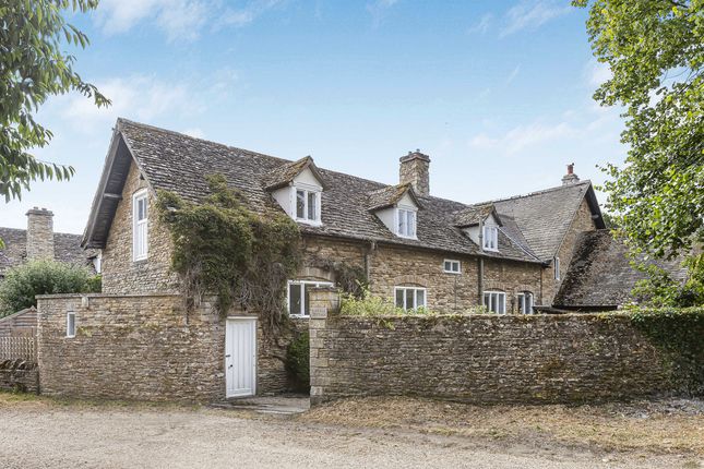 Off St Georges Road, Buckland... 3 bed barn conversion for sale