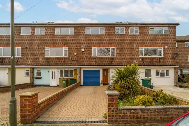 3 bedroom town house for sale