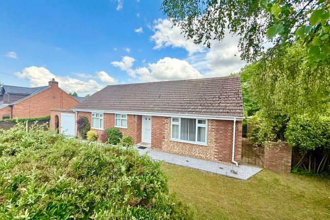 Water Lane, South Witham NG33 3 bed detached bungalow for sale