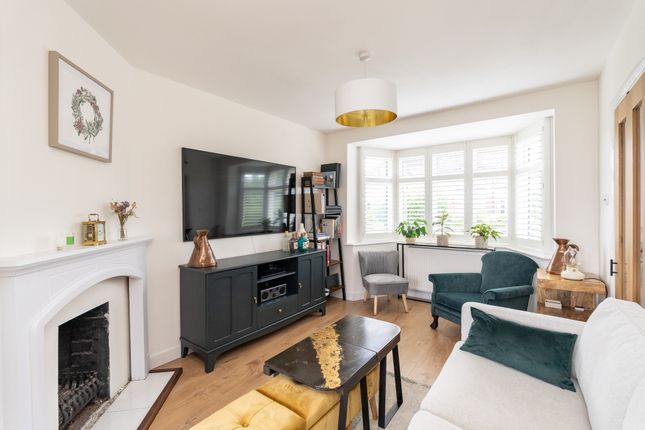 Chalkpit Lane, Dorking 3 bed terraced house for sale