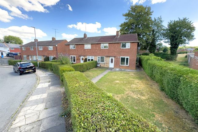 Cambridge Avenue, Corby NN17 3 bed semi