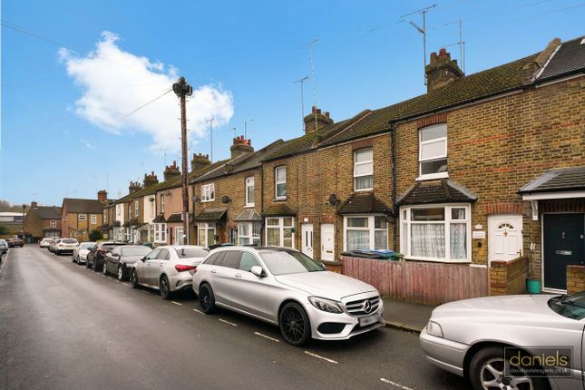 Liverpool Road, Watford, WD18 3 bed terraced house for sale