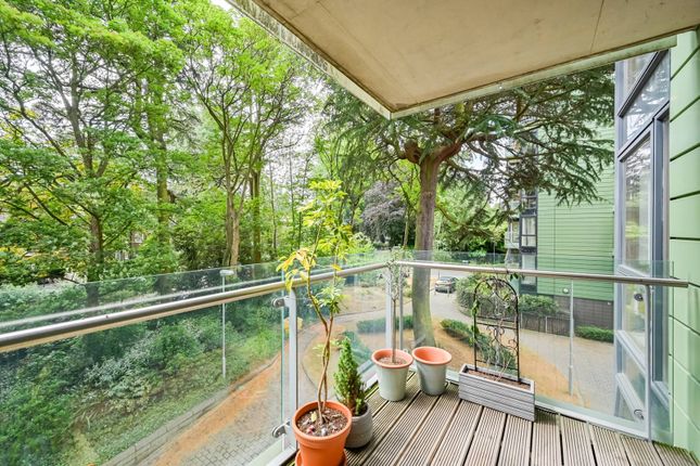 Hornsey Lane, Highgate, London, N6 2 bed flat for sale