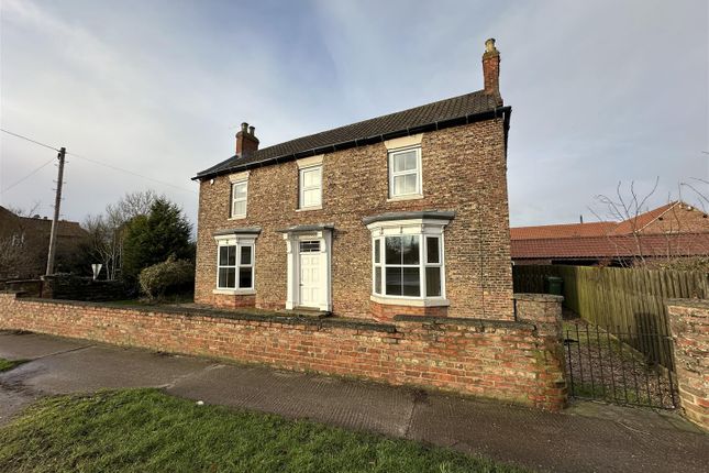 Main Road, Gilberdyke 5 bed farm house for sale