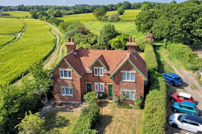 Stewards Green Road, Epping 3 bed cottage for sale