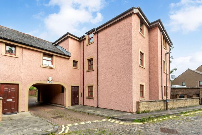 16/1 Hopefield Terrace, Leith, EH6 4AA 2 bed ground floor flat for sale