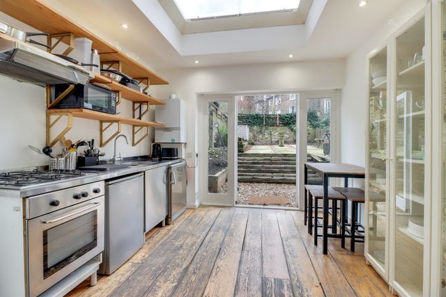 8 bedroom terraced house for sale