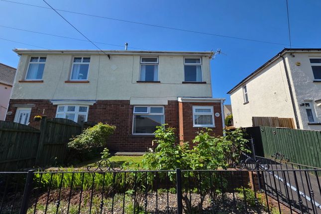 South Avenue, Pontypool NP4 3 bed semi