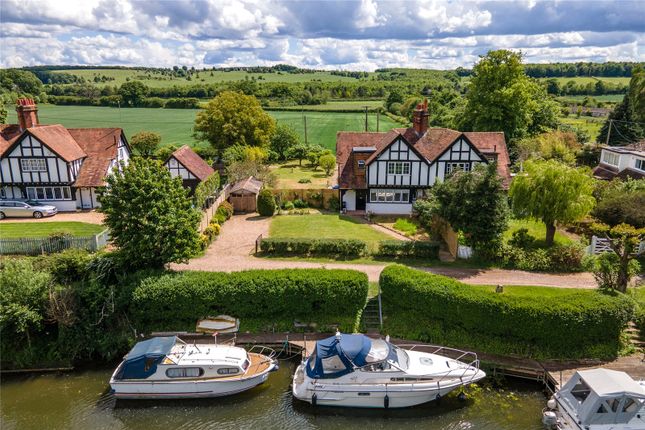 Frogmill Cottages, Maidenhead SL6 3 bed semi