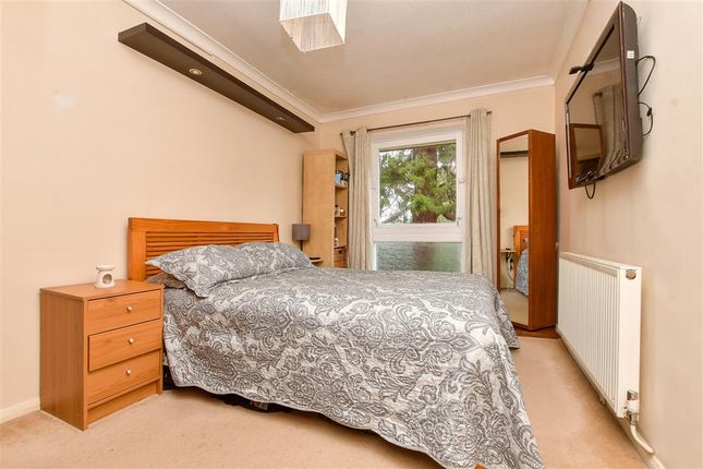 2 bed flat