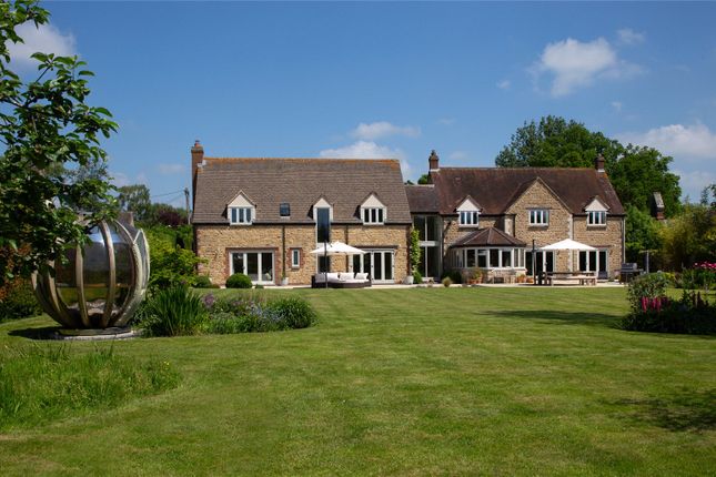 Murcott, Kidlington, Oxfordshire, OX5 6 bed detached house for sale