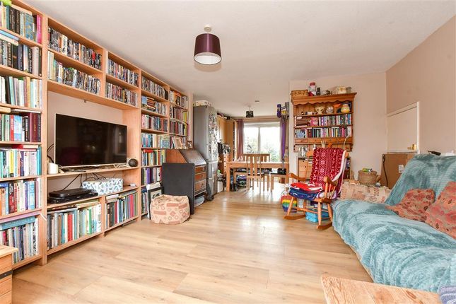 3 bed end terrace house